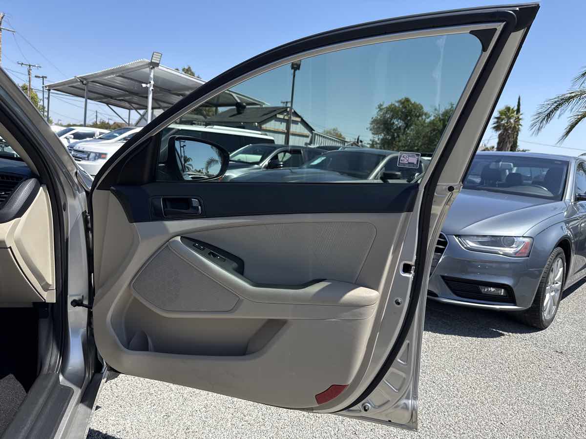 2015 Kia Optima LX - Photo 16