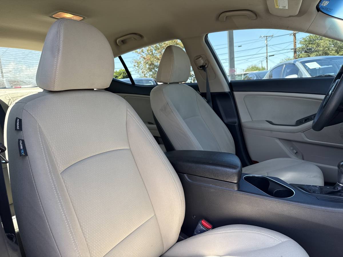 2015 Kia Optima LX - Photo 17