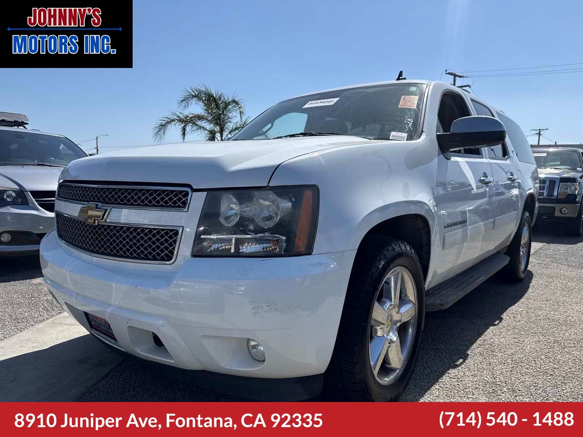 2010 Chevrolet Suburban 2WD 1500 LT's photo