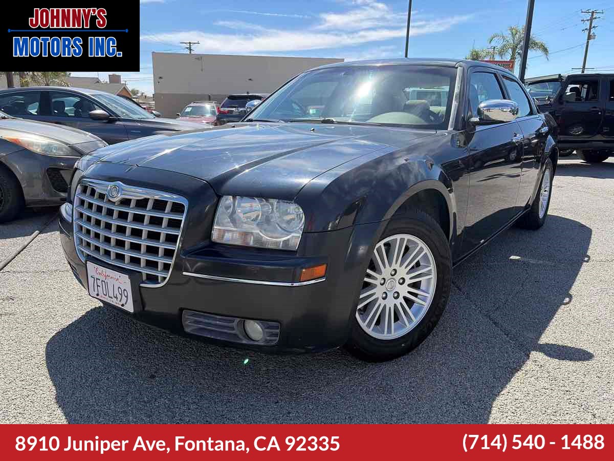 2010 Chrysler 300 Touring 23E's photo