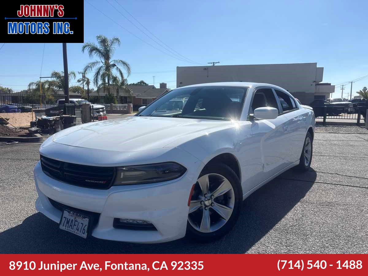 2015 Dodge Charger SXT's photo