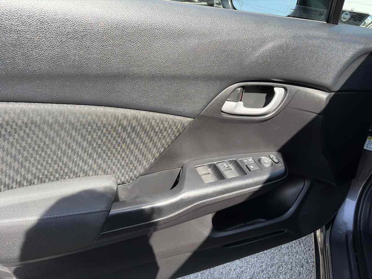 2015 Honda Civic LX - Photo 7