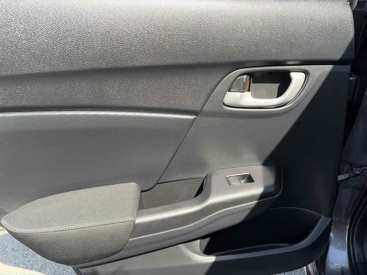 2015 Honda Civic LX - Photo 12