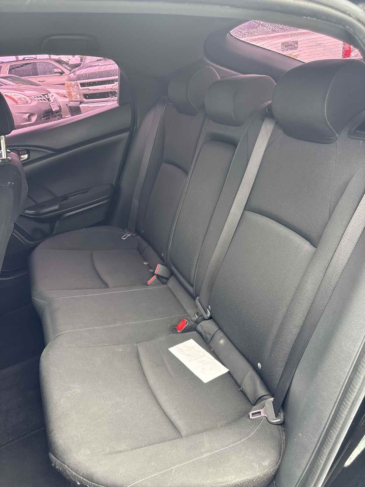 Honda Civic photo 10
