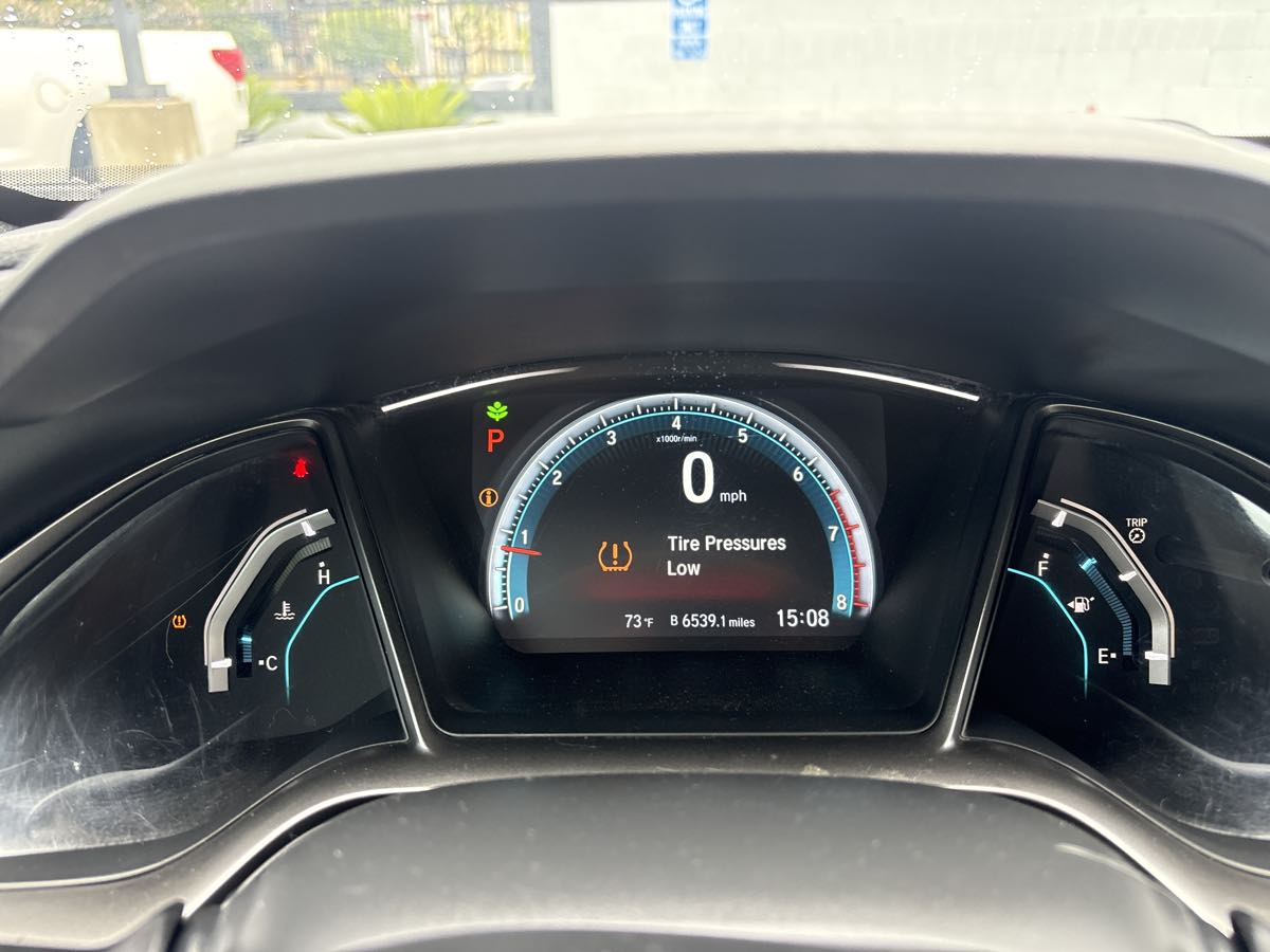 Honda Civic photo 18