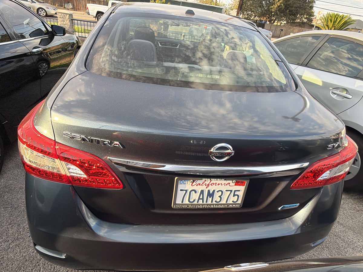 Nissan Sentra photo 3