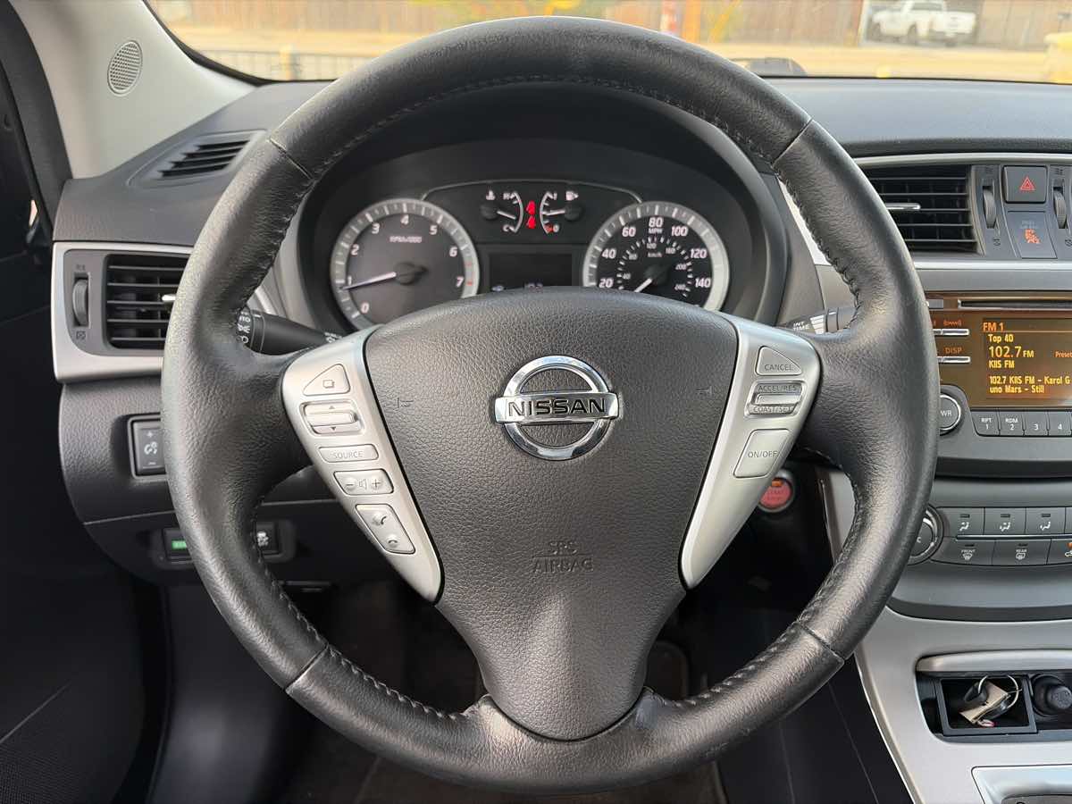 Nissan Sentra photo 36