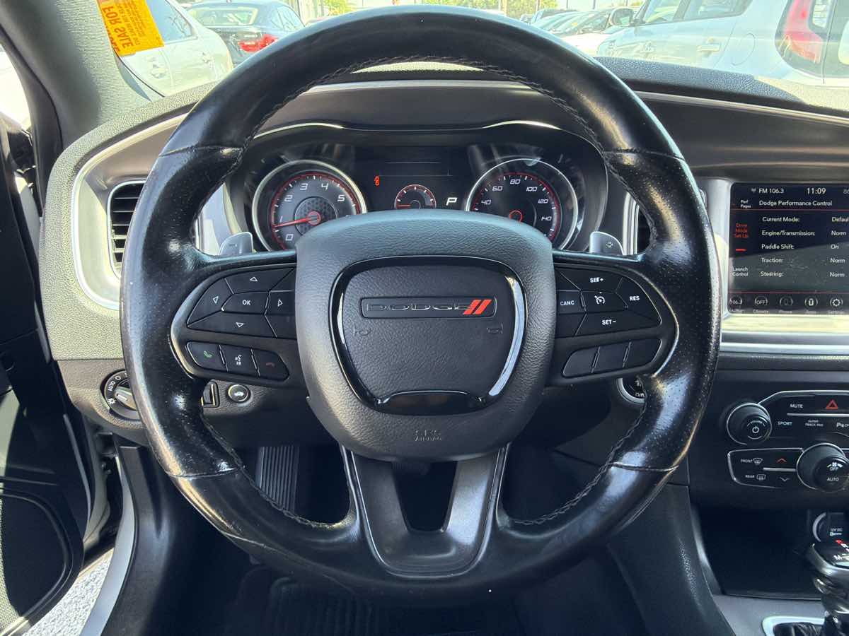 Dodge Charger photo 36