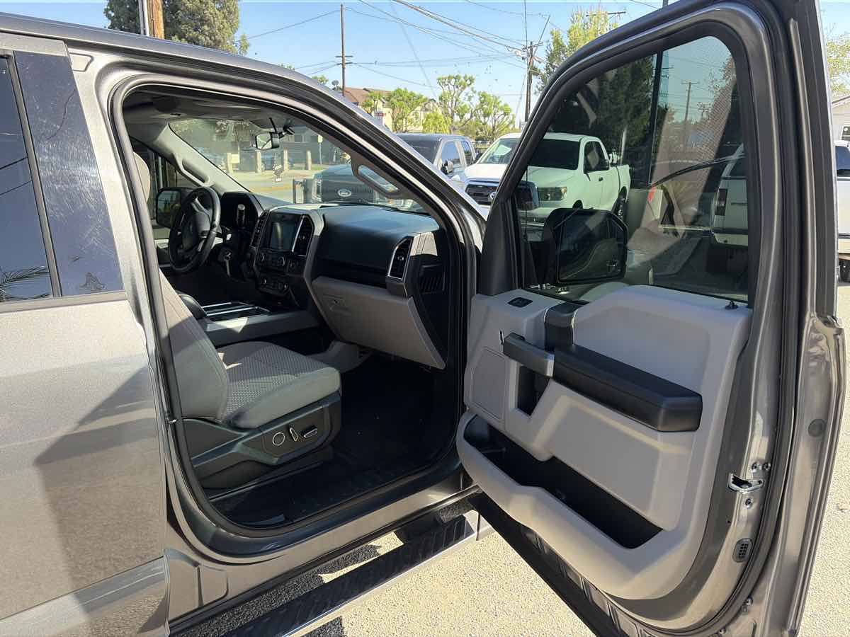 Ford F-150 photo 23