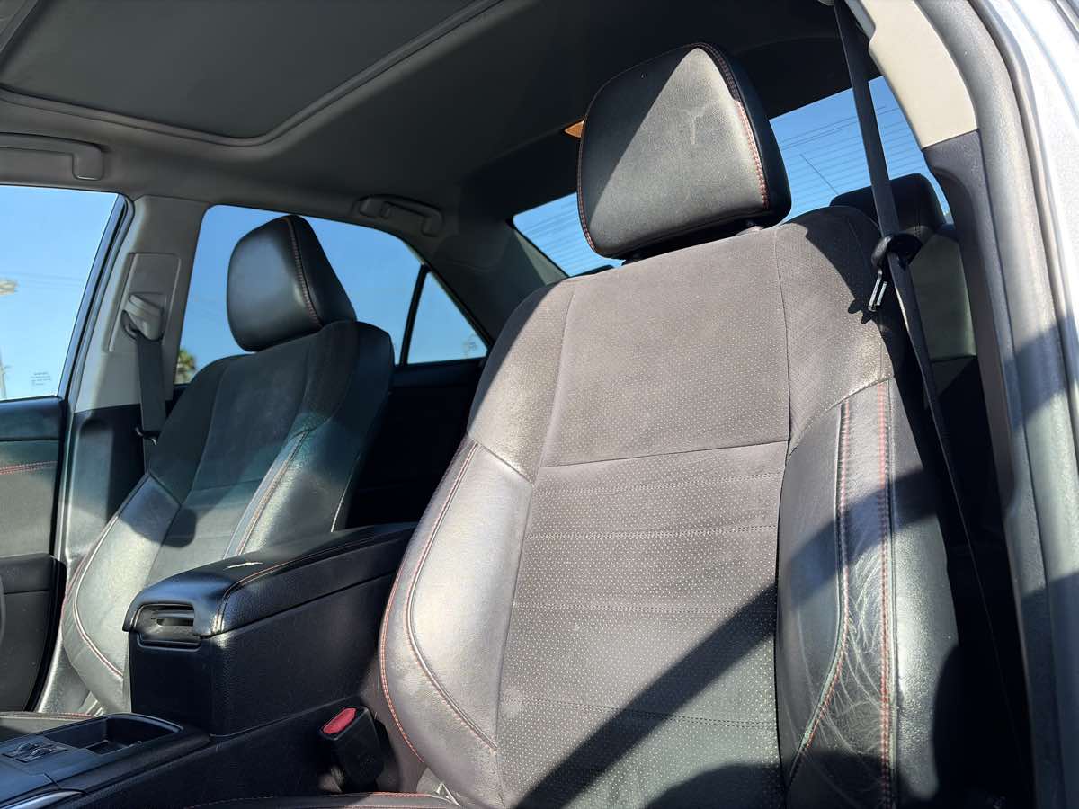 Toyota Camry photo 7
