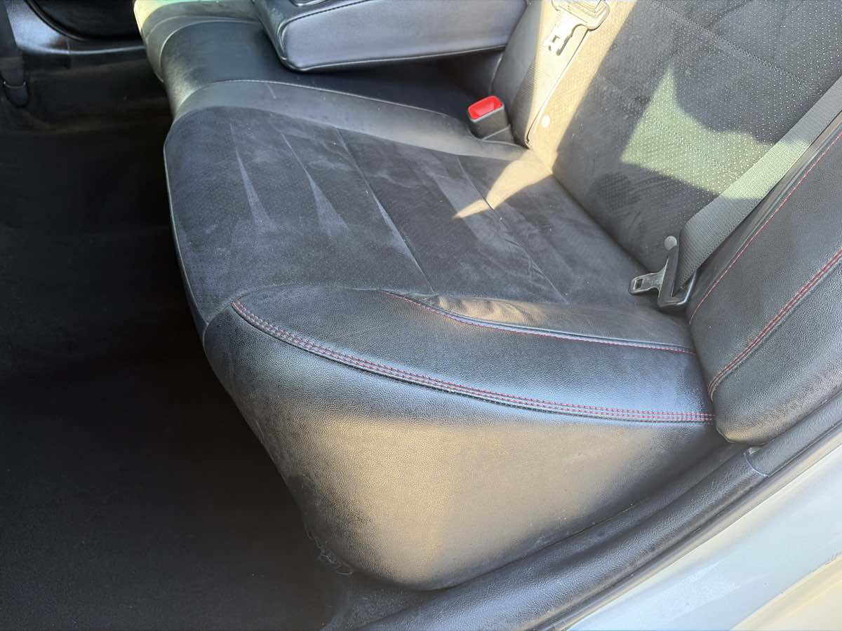 Toyota Camry photo 13