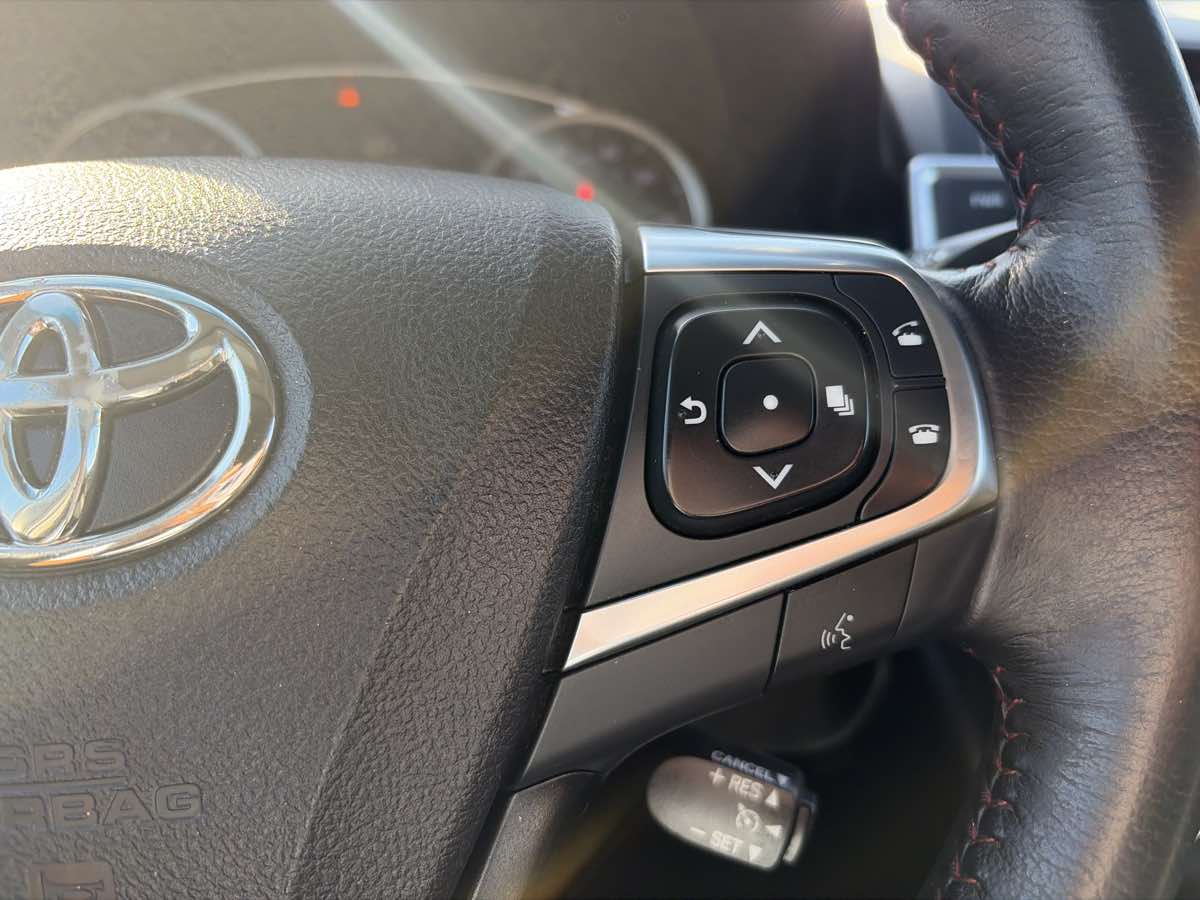 Toyota Camry photo 37