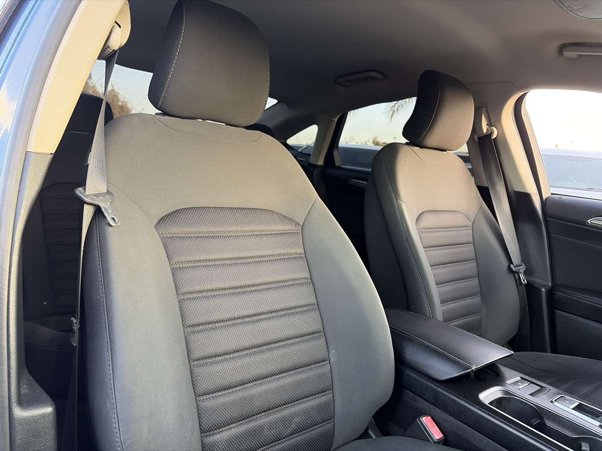 Ford Fusion photo 26