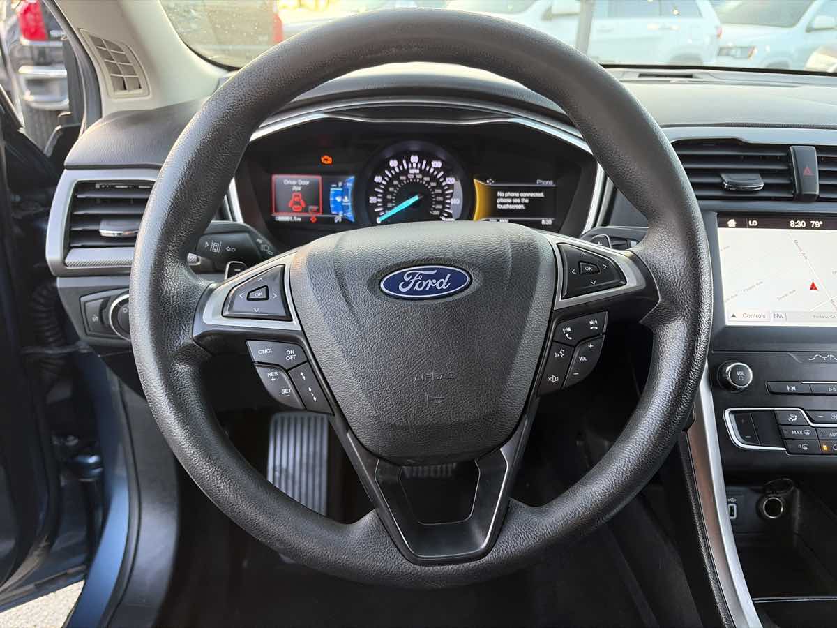 Ford Fusion photo 33