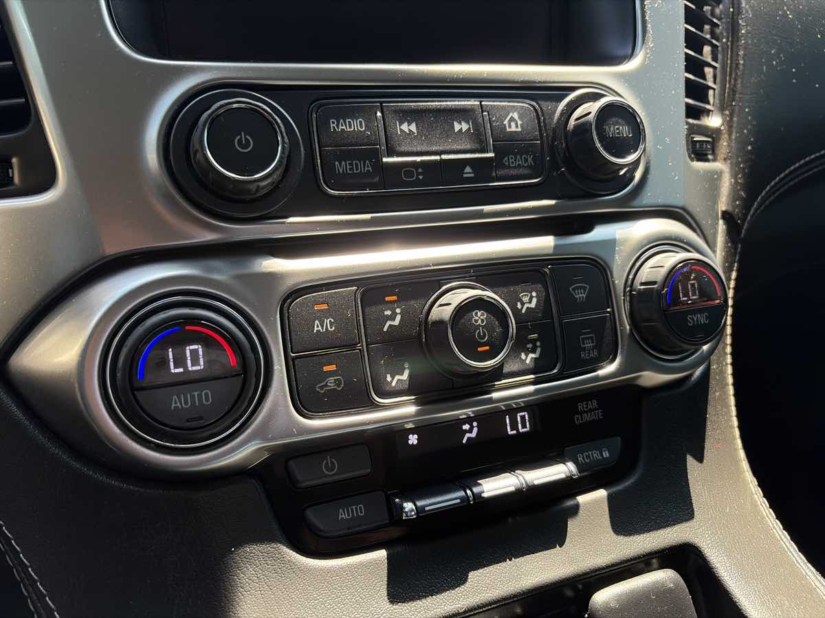 Chevrolet Tahoe photo 37