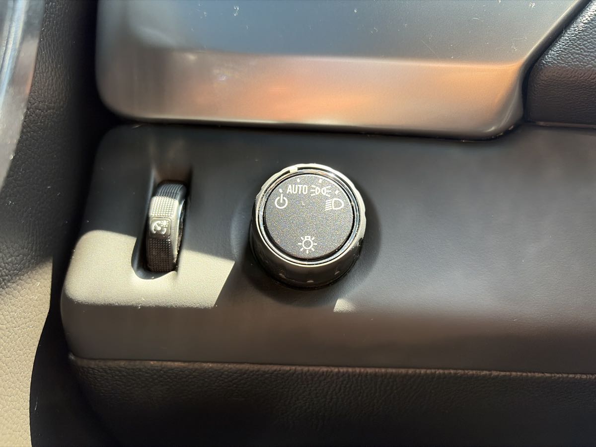 Chevrolet Tahoe photo 38
