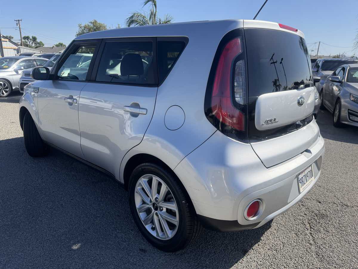 Kia Soul photo 3
