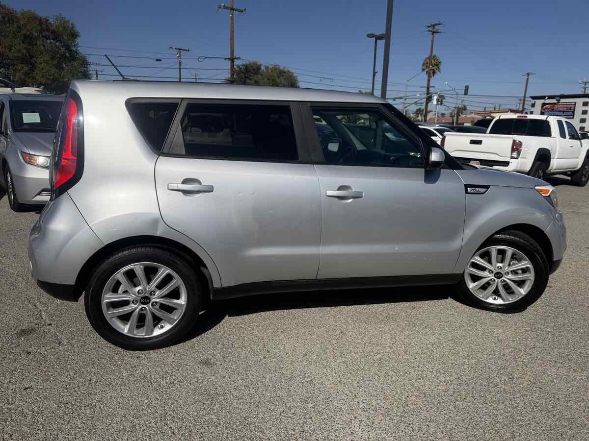 Kia Soul photo 8