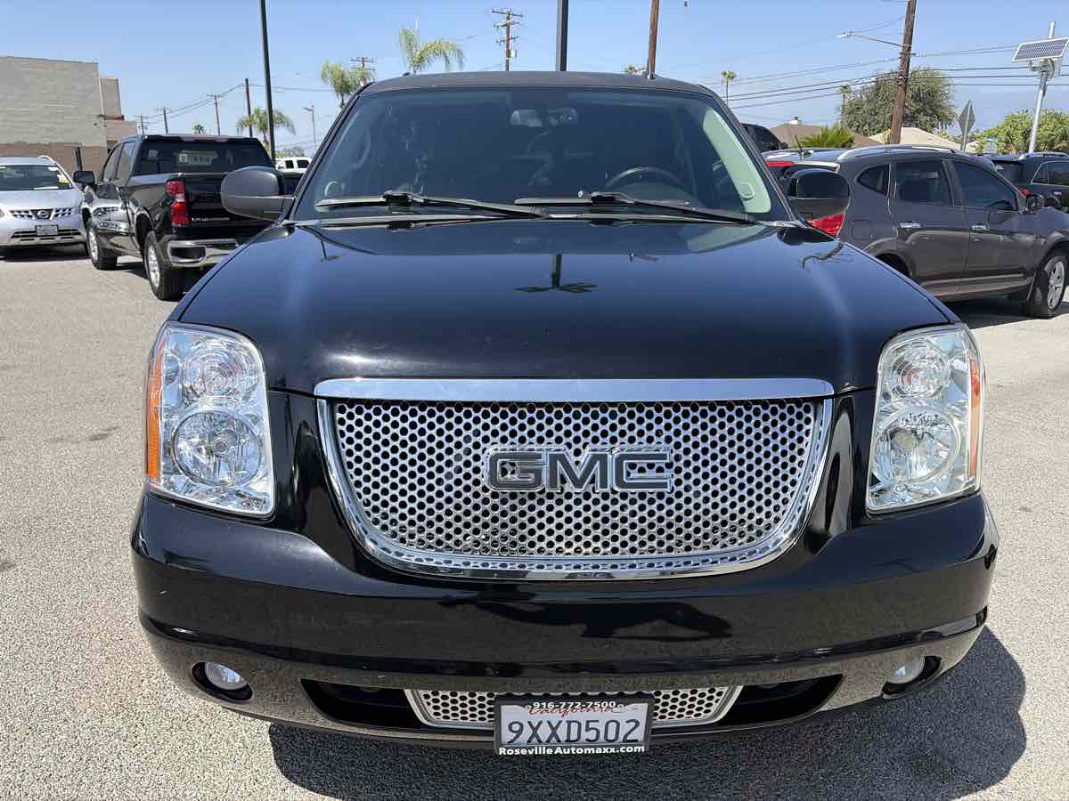 GMC Yukon photo 5