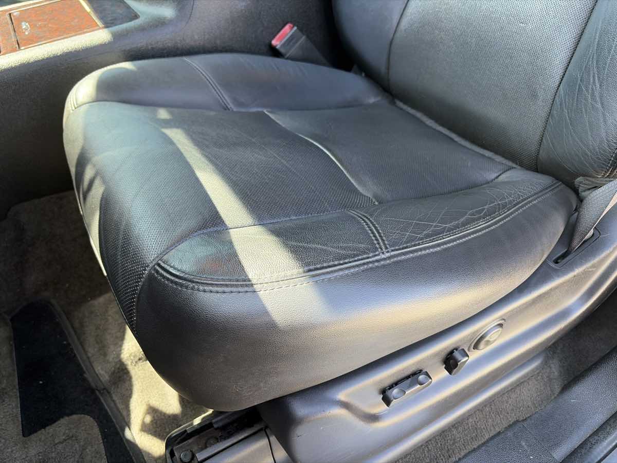 GMC Yukon photo 9