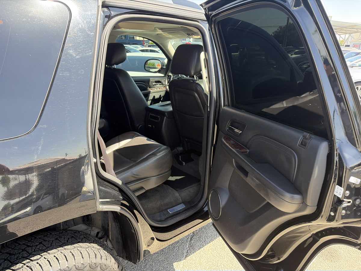 GMC Yukon photo 24