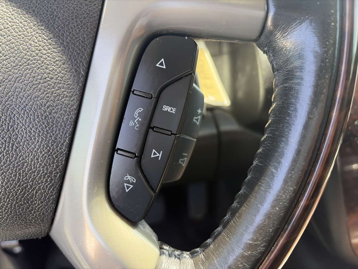 GMC Yukon photo 39