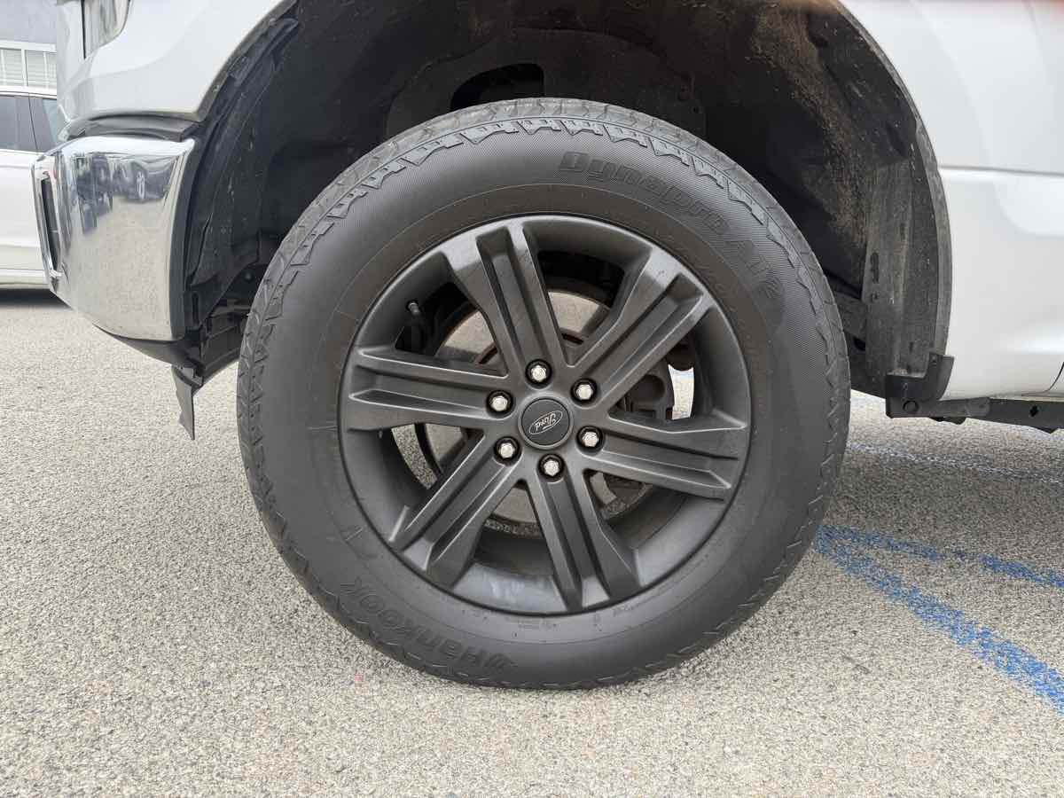 Ford F-150 photo 3