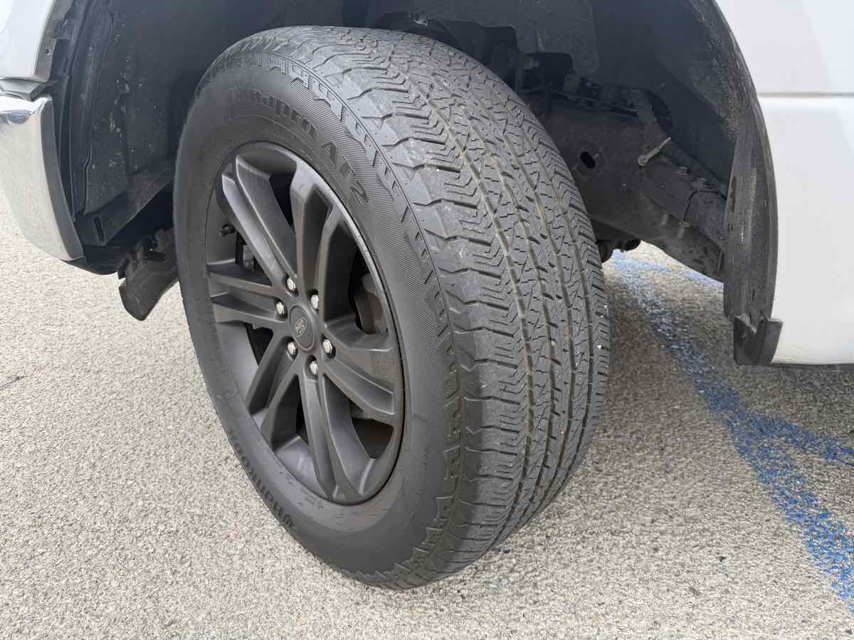 Ford F-150 photo 4