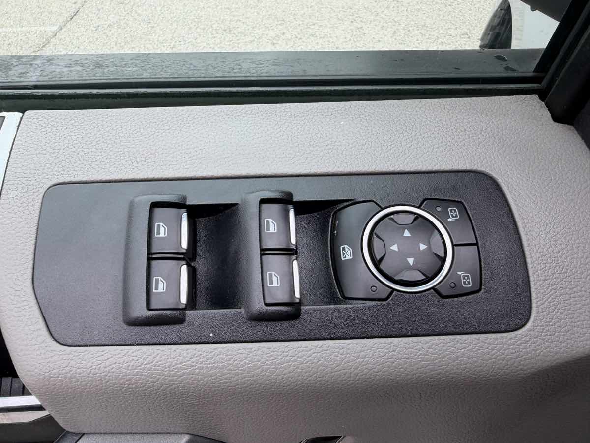 Ford F-150 photo 11