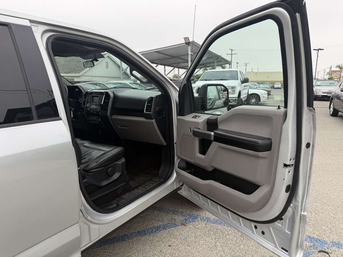 Ford F-150 photo 37