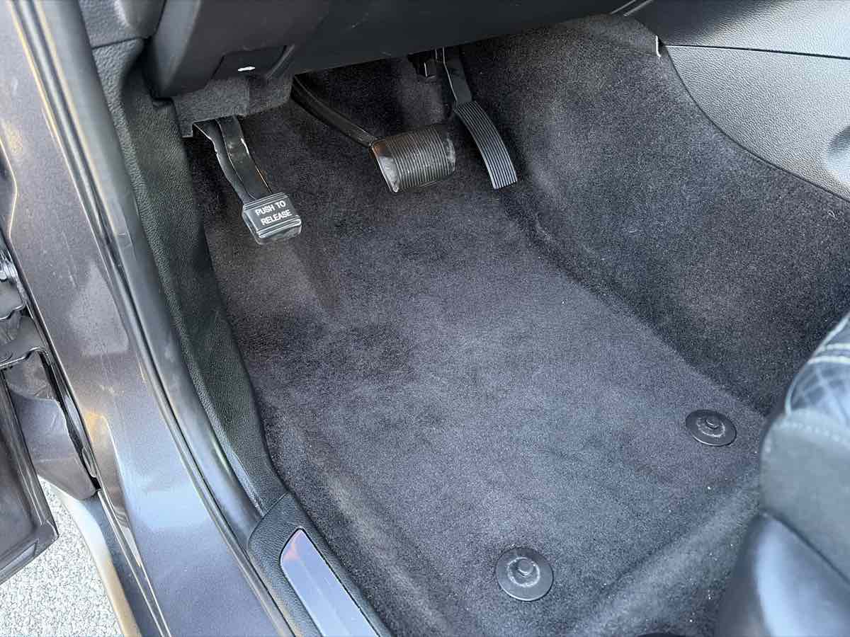 Jeep Grand Cherokee photo 12