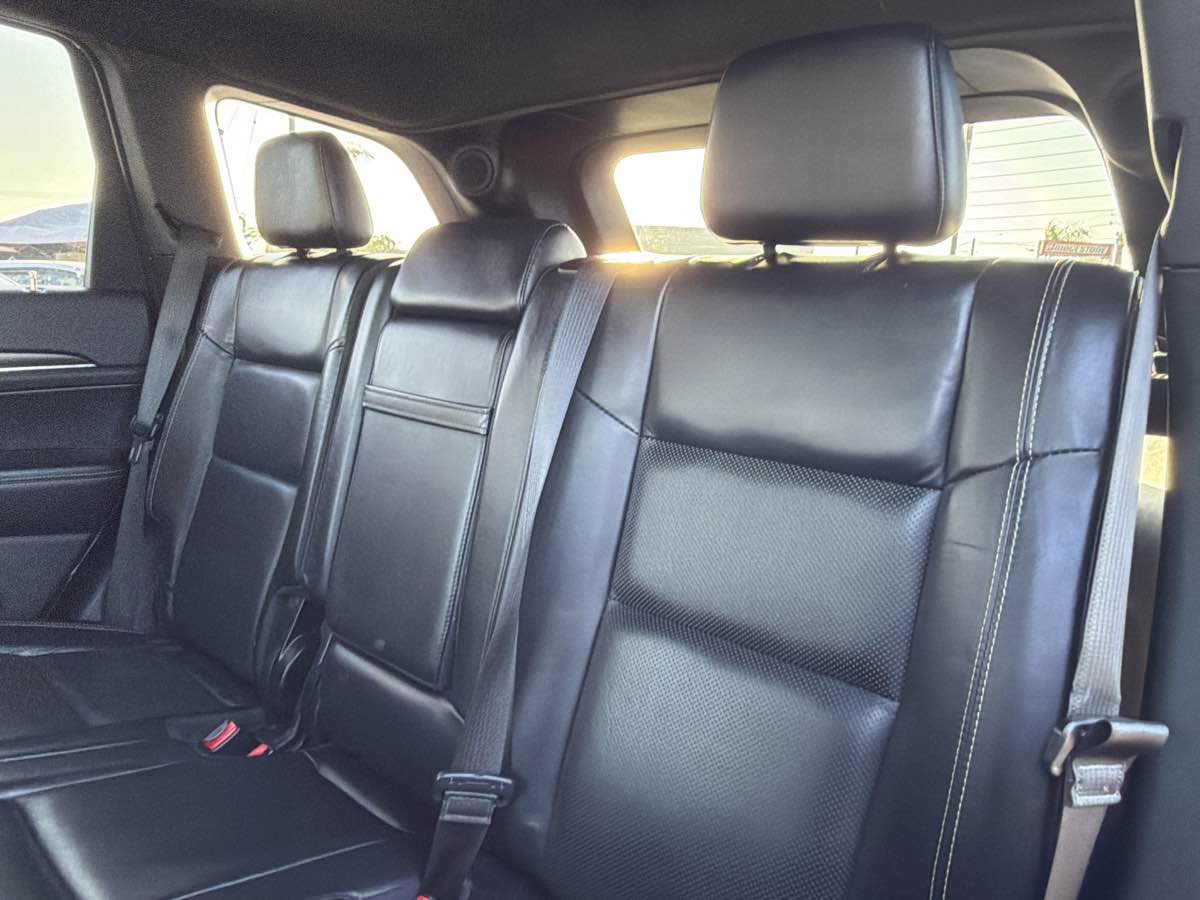 Jeep Grand Cherokee photo 15