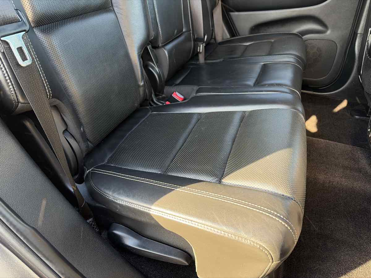 Jeep Grand Cherokee photo 26