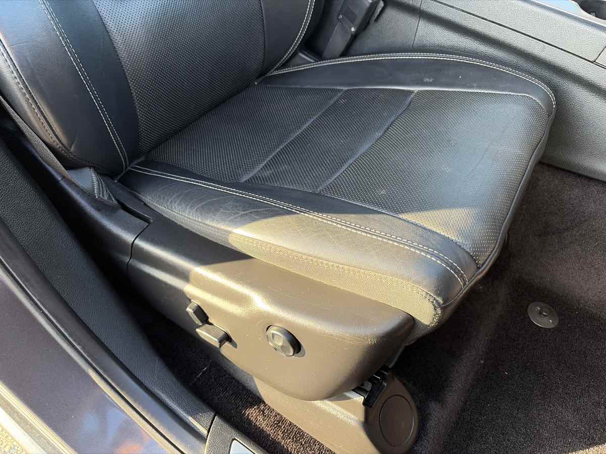 Jeep Grand Cherokee photo 31