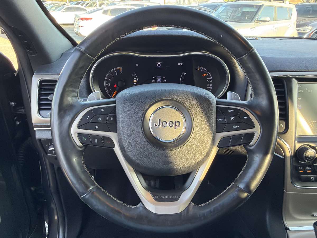Jeep Grand Cherokee photo 38