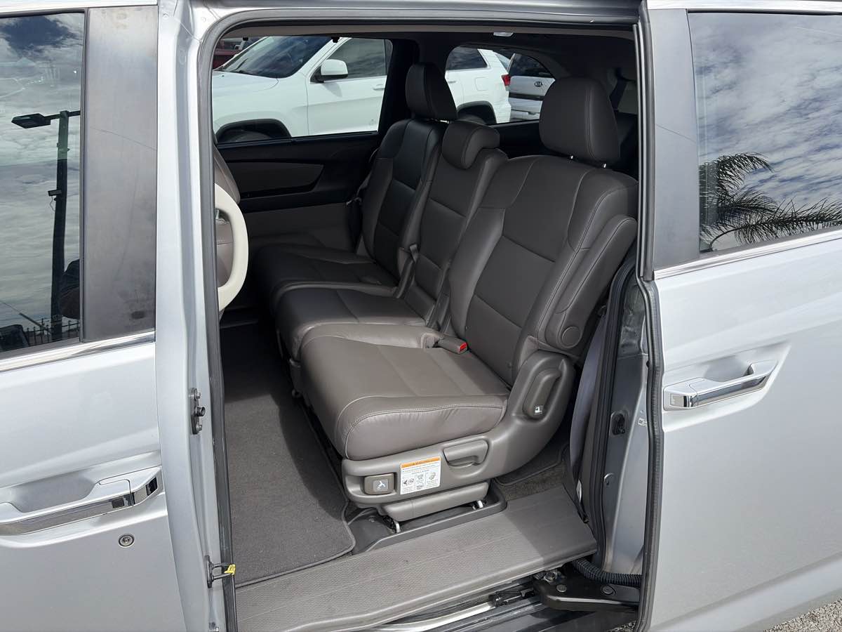 Honda Odyssey photo 11