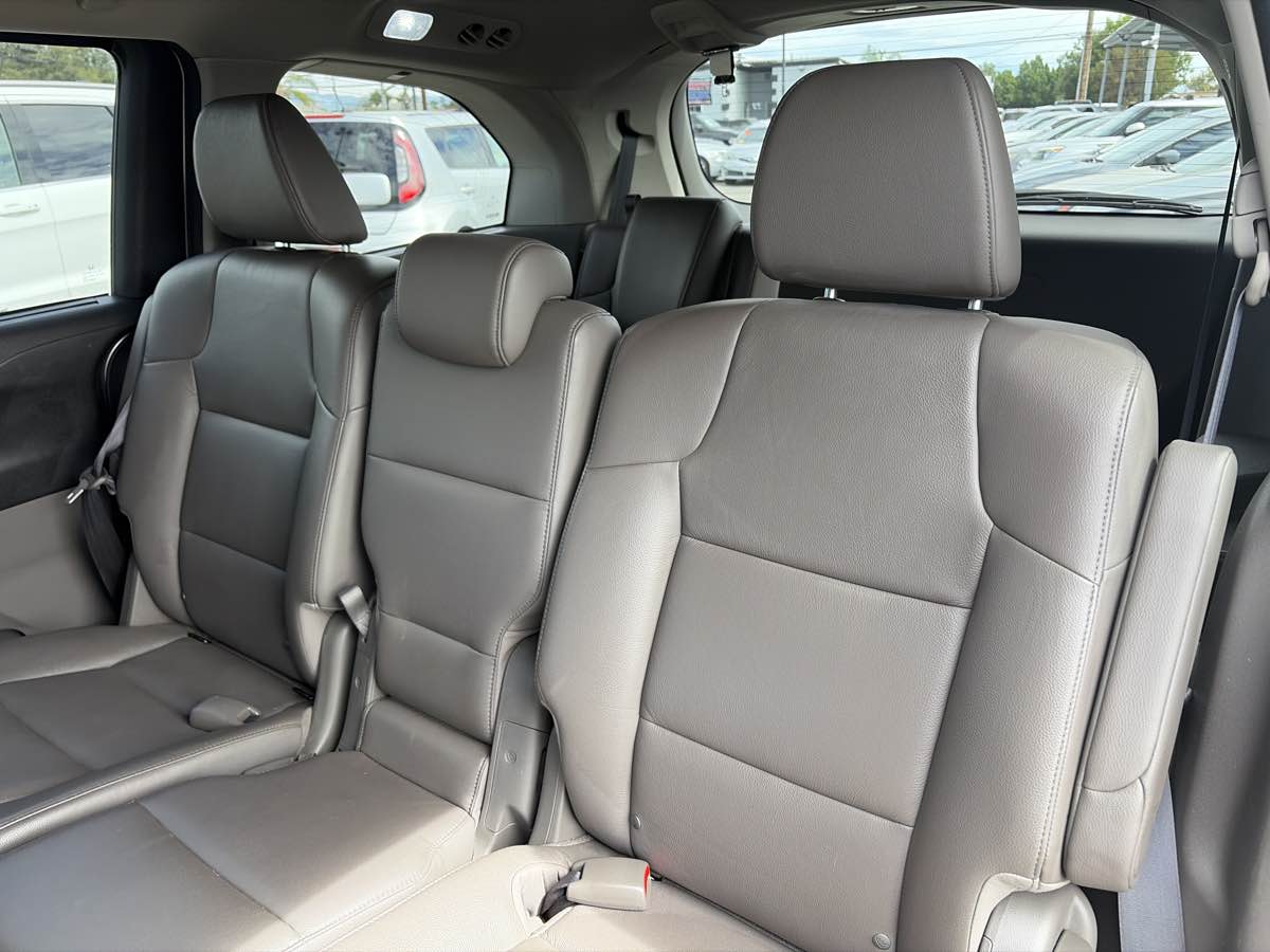 Honda Odyssey photo 12