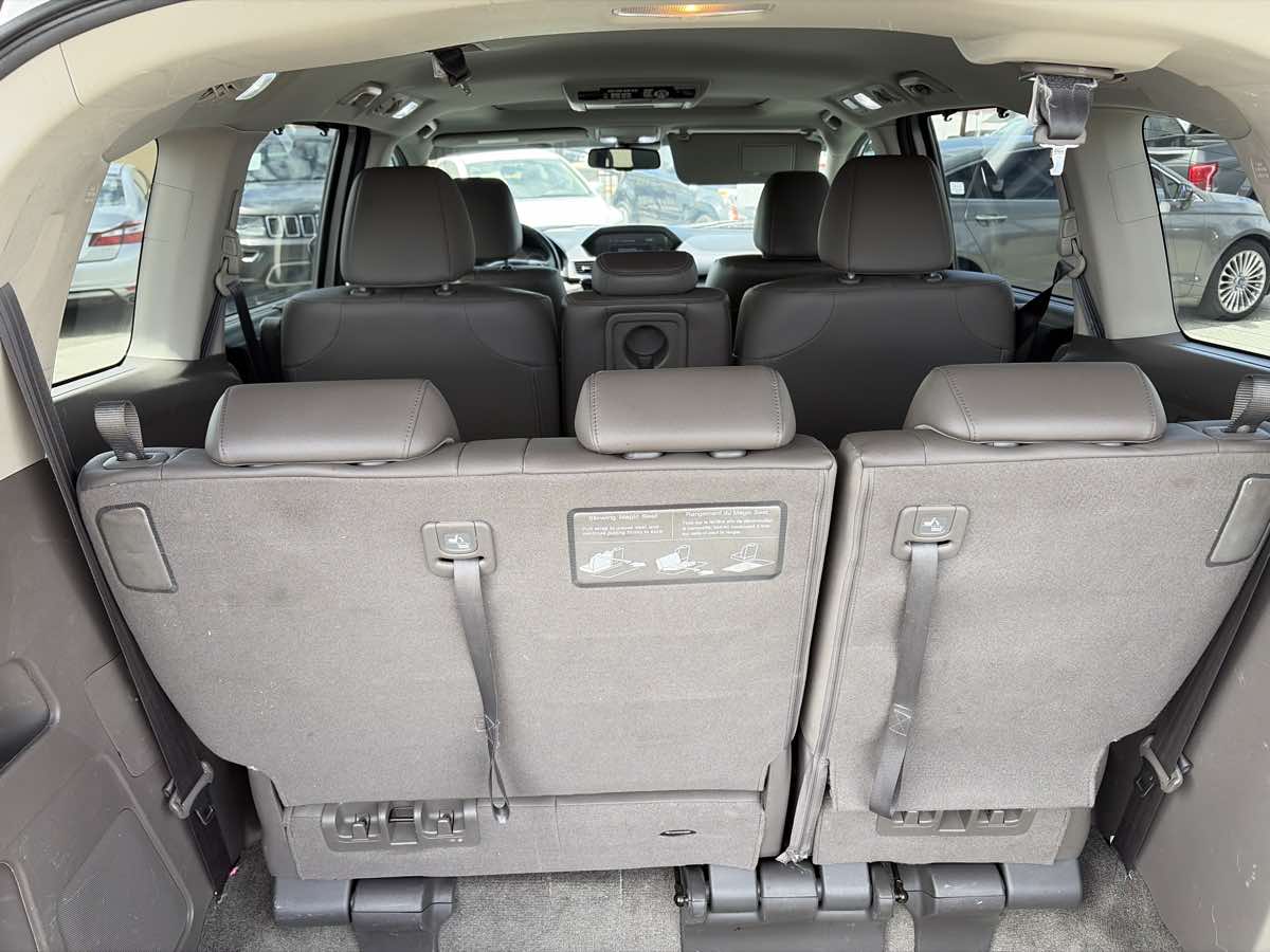 Honda Odyssey photo 18