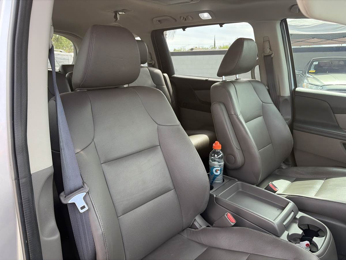 Honda Odyssey photo 27