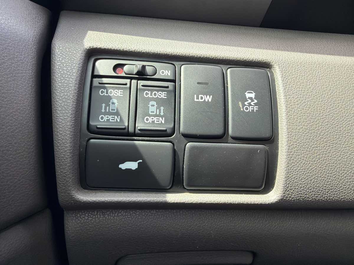 Honda Odyssey photo 38