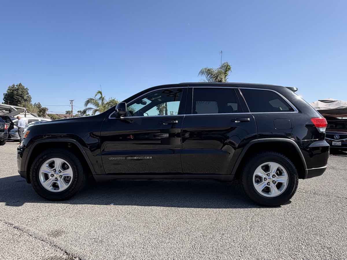 Jeep Grand Cherokee photo 2