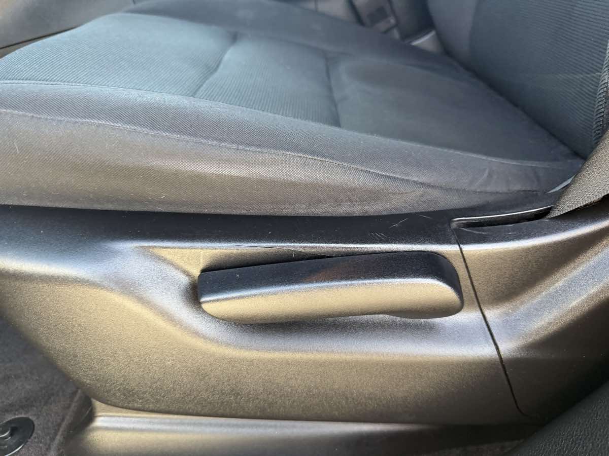 Jeep Grand Cherokee photo 11