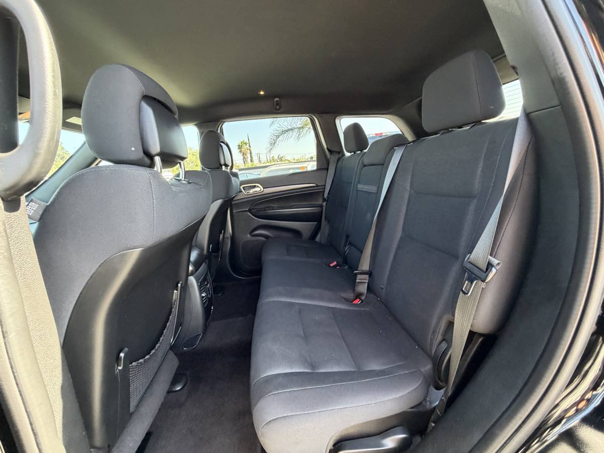 Jeep Grand Cherokee photo 19