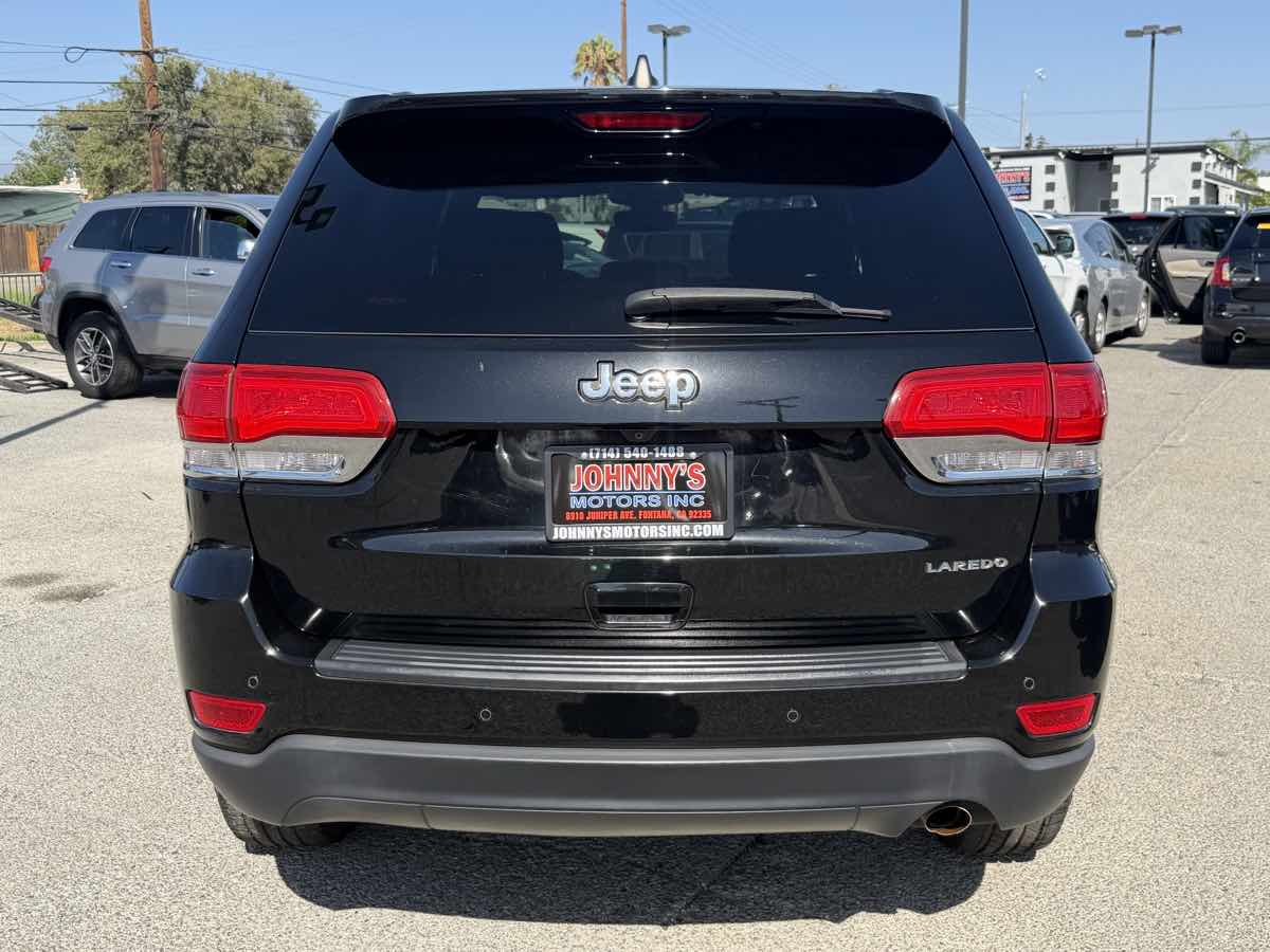 Jeep Grand Cherokee photo 22