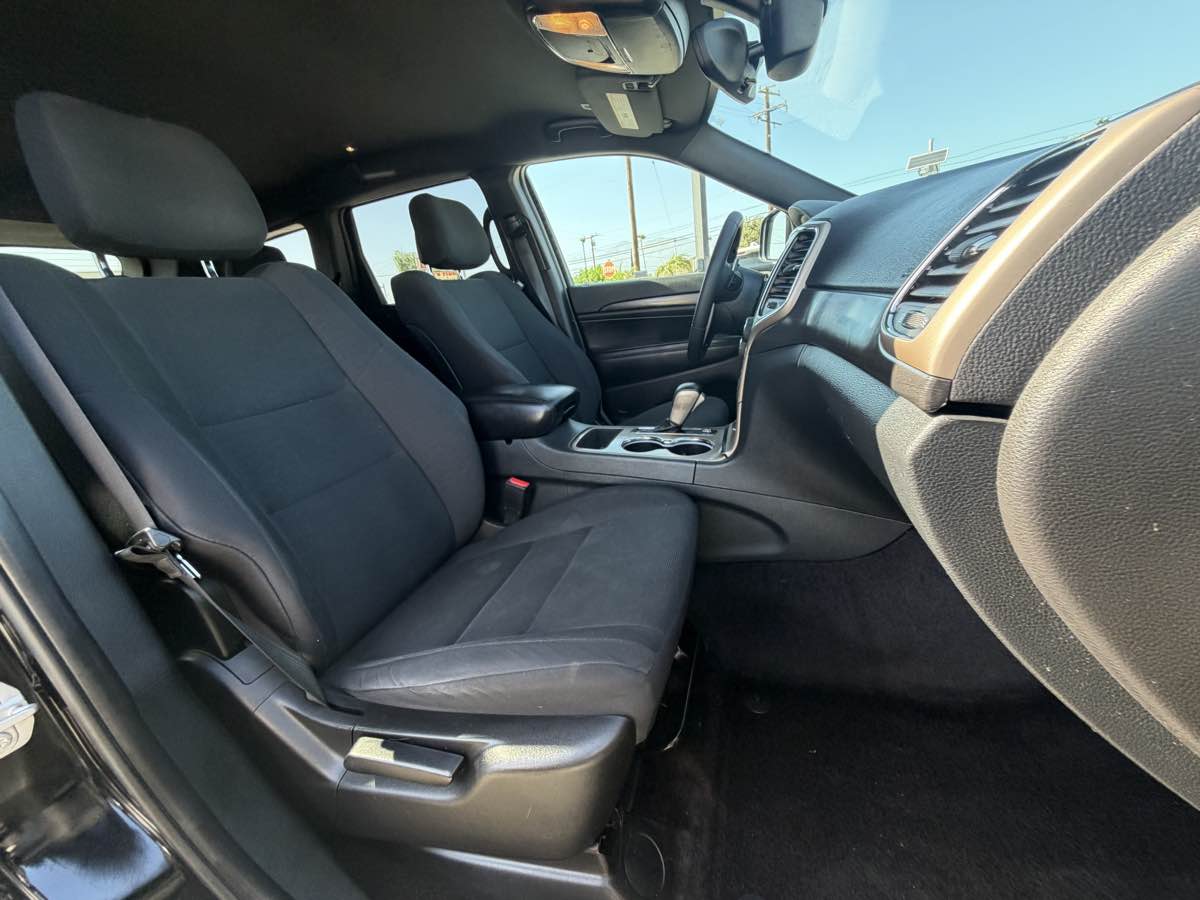 Jeep Grand Cherokee photo 36