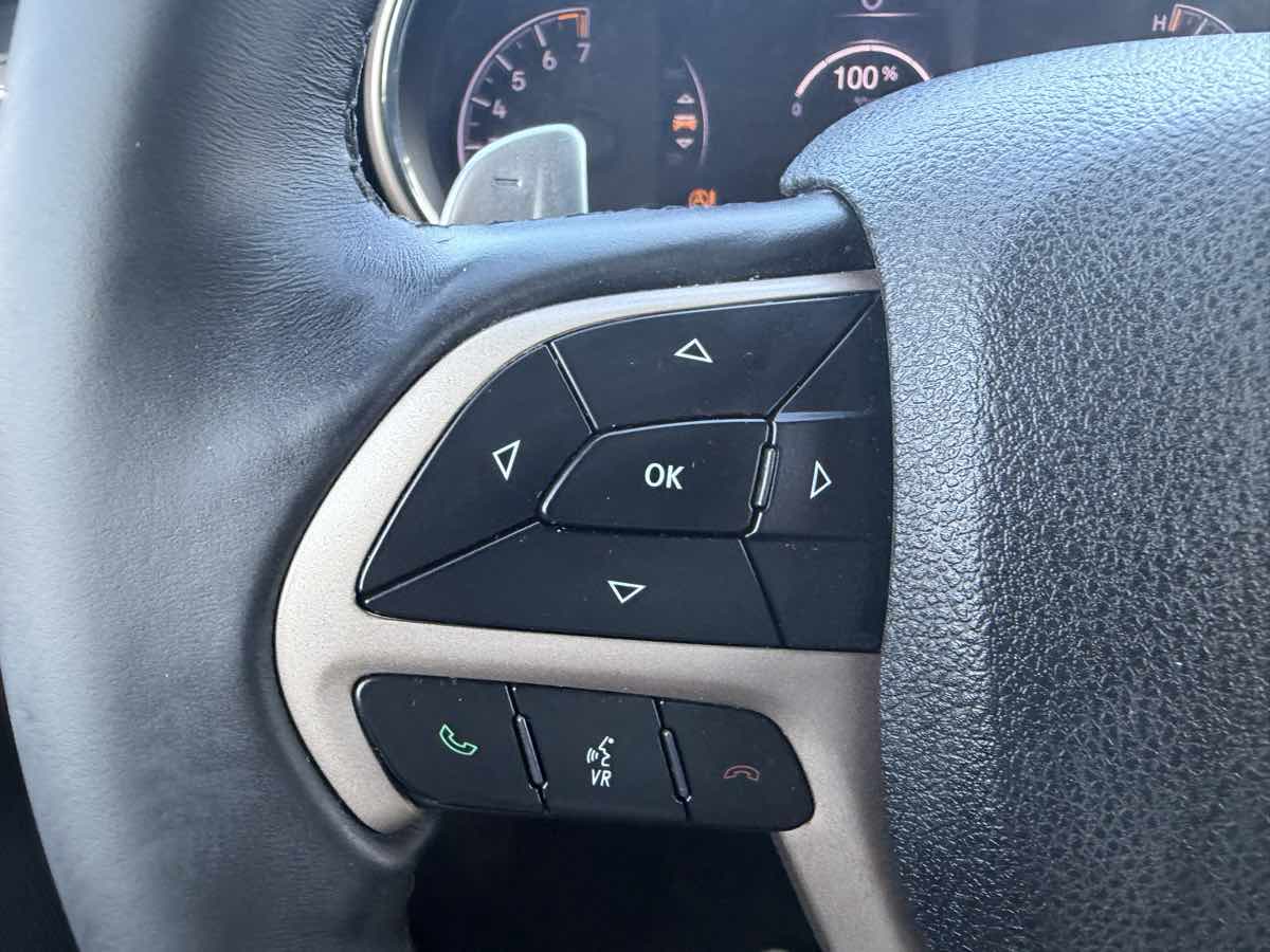Jeep Grand Cherokee photo 54