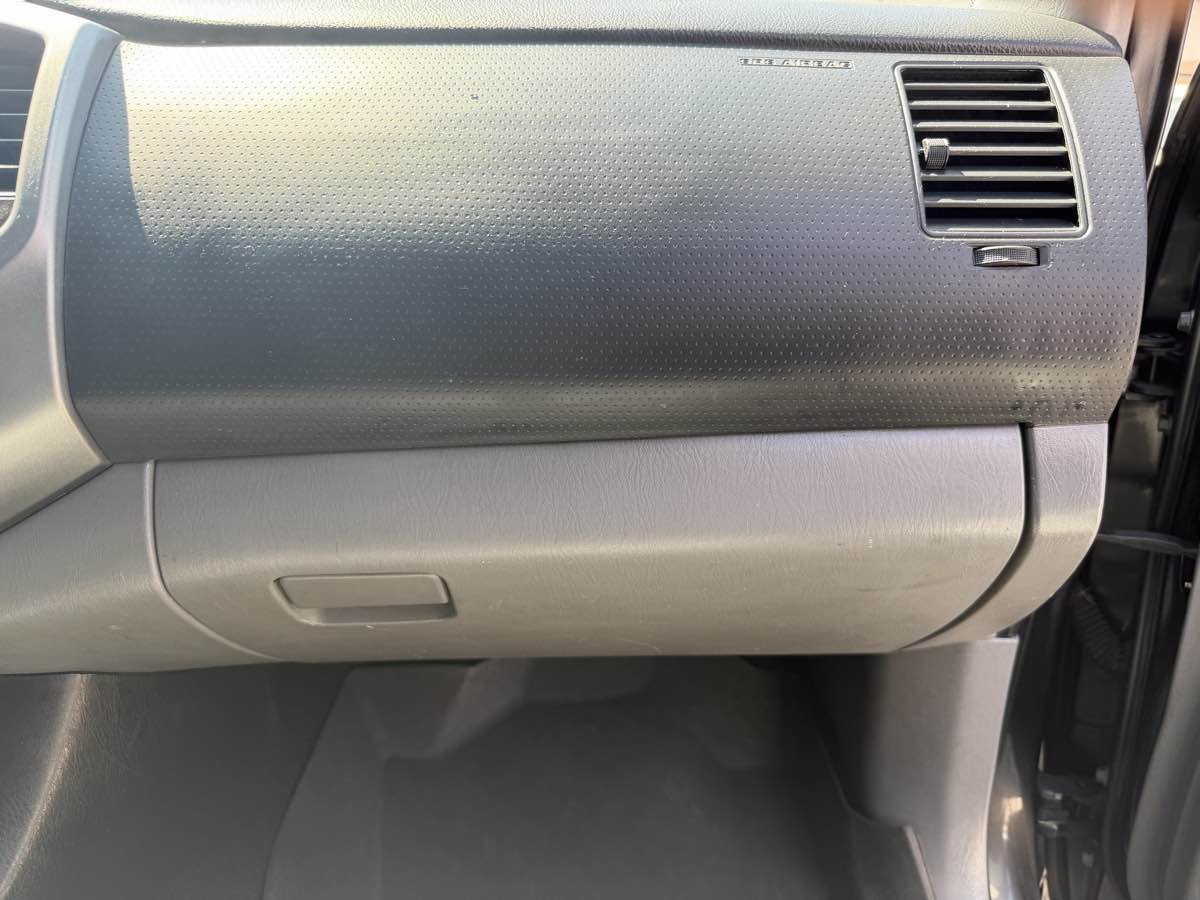 Toyota Tacoma photo 43