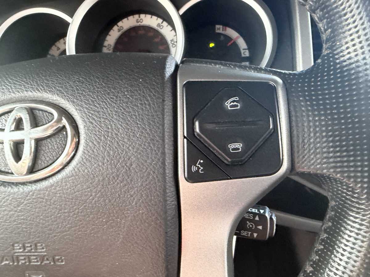 Toyota Tacoma photo 55