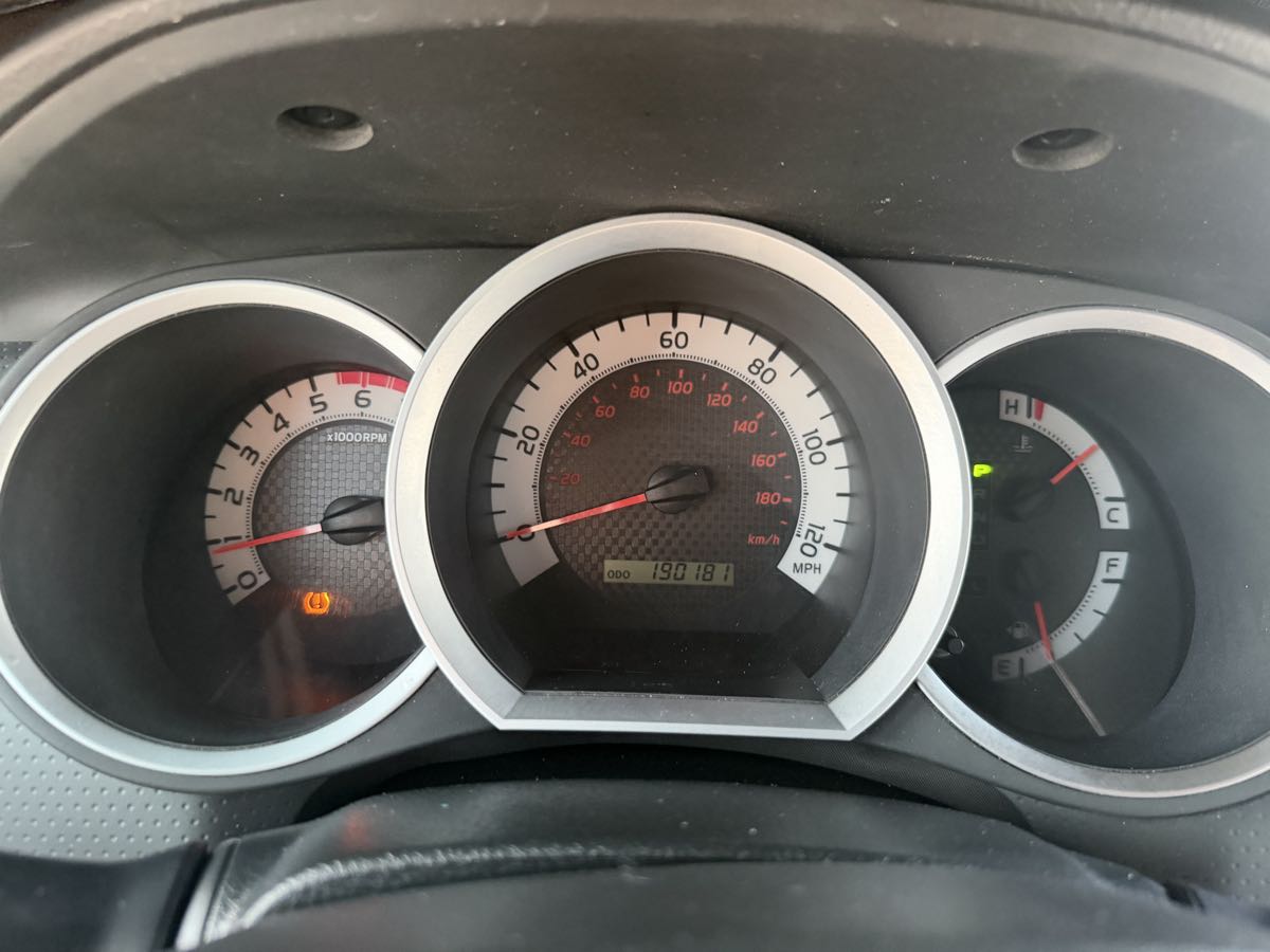 Toyota Tacoma photo 56