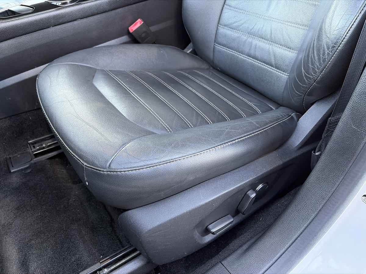 Ford Fusion photo 9